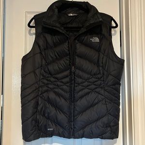 The North Face 550 vest
